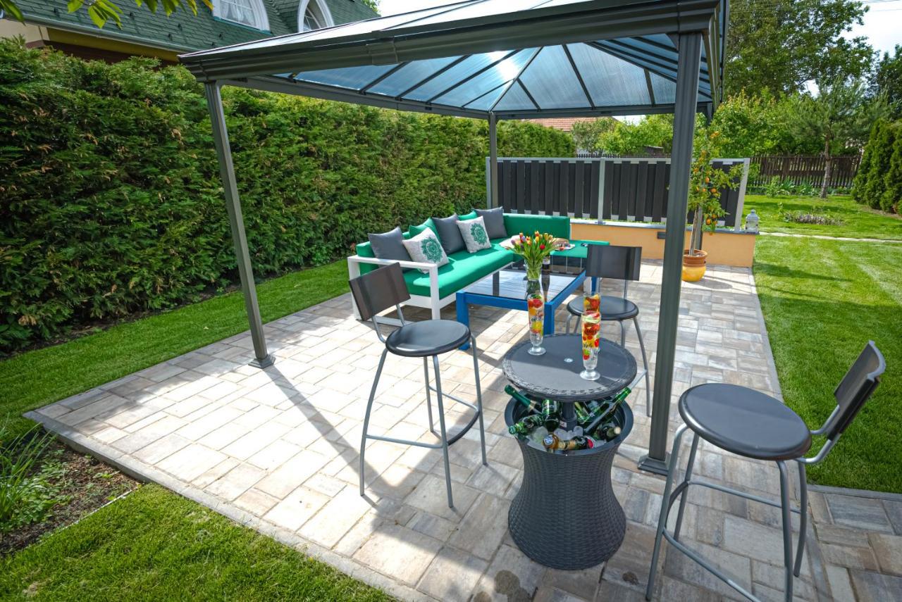 Sunny Garden Pihenohaz Villa Siófok Buitenkant foto